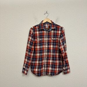 HOWE L/S Plaid Pearl Snap Western Shirt w 2-Pockets in Multicolor